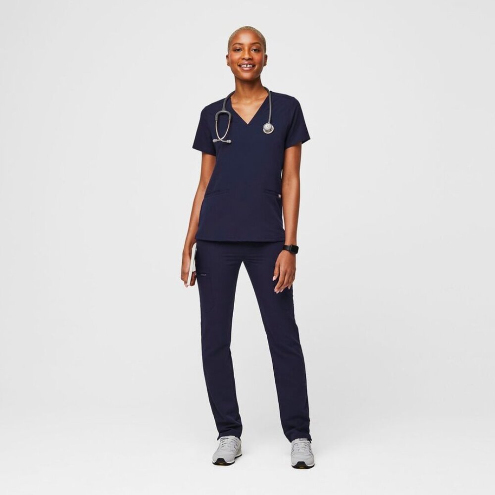 FIGS Women Navy Scrubs Set Small